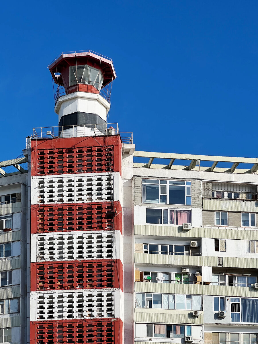 Маяк меловой на 9-ом доме, 4-ый микрорайон Актау.