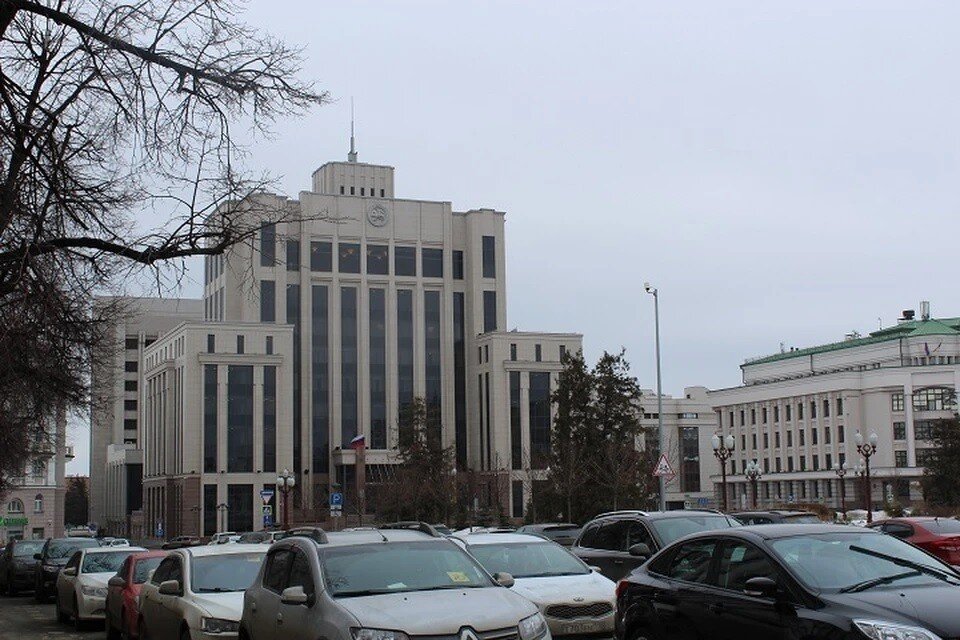     Госсовет Татарстана принял законопроект о переименовании должности президента республики Алина НИЗАМОВА