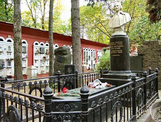 Могила дениса давыдова на новодевичьем кладбище фото