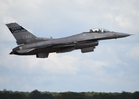    Группа лоббистов склоняет Пентагон к передаче истребителей F-16 Украине