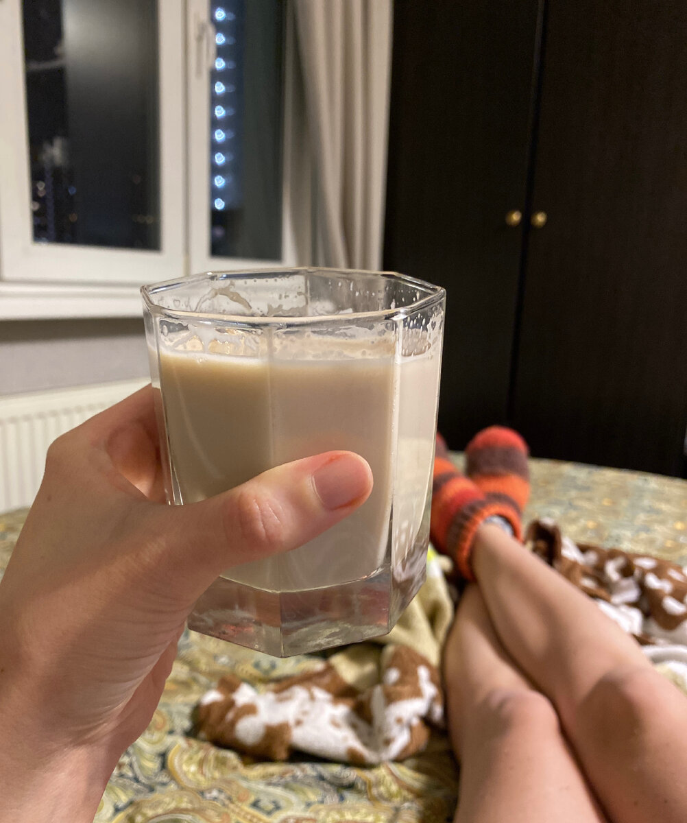 В стакане пепси с молоком 😅