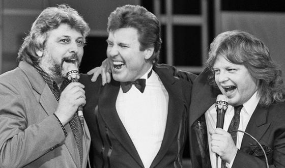 Начало 1942 года в Москве выдалось очень трудным: разрушенные после фашистских бомбежек здания, нехватка продуктов, холод.-4