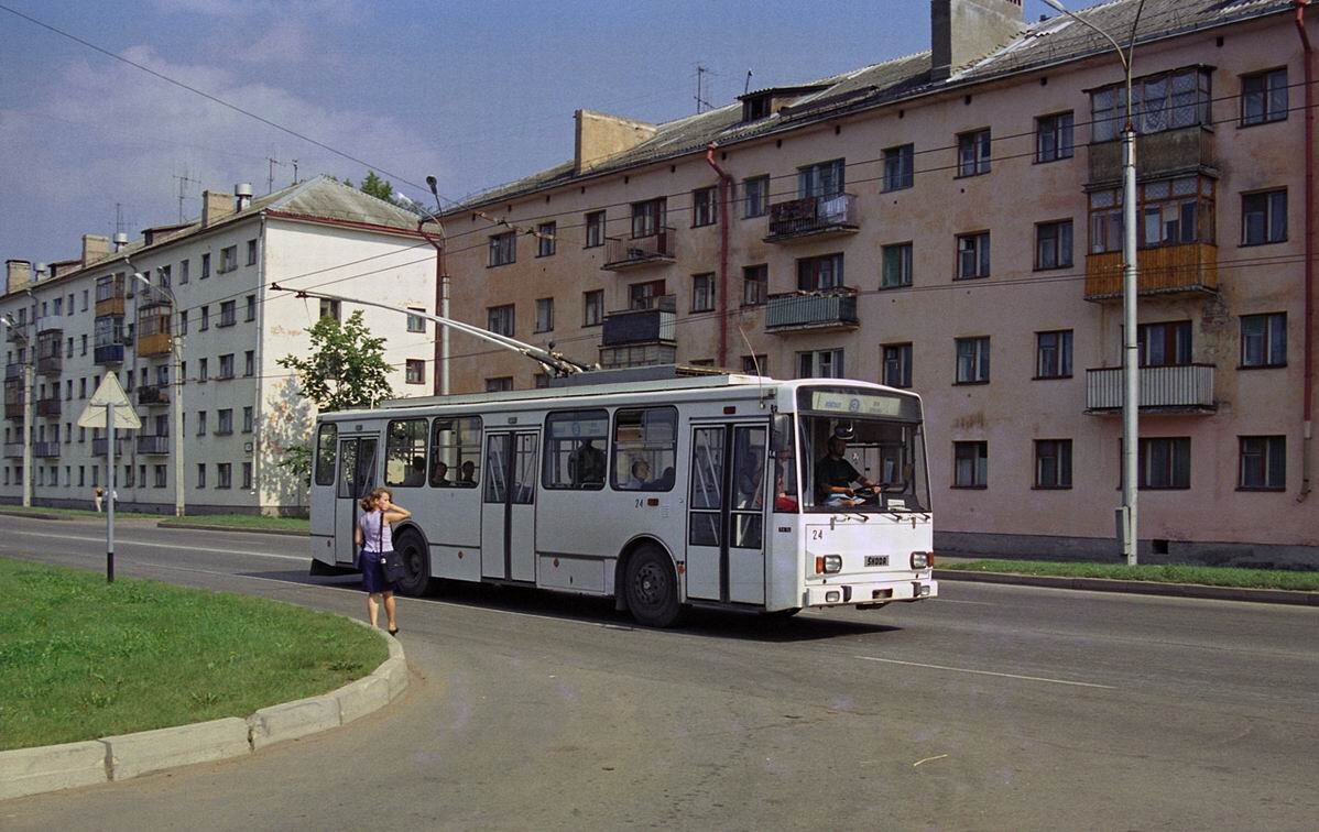 Škoda 14TrM (ВМЗ). Автор фото: Павел В. Кашин. Источник — transphoto.org