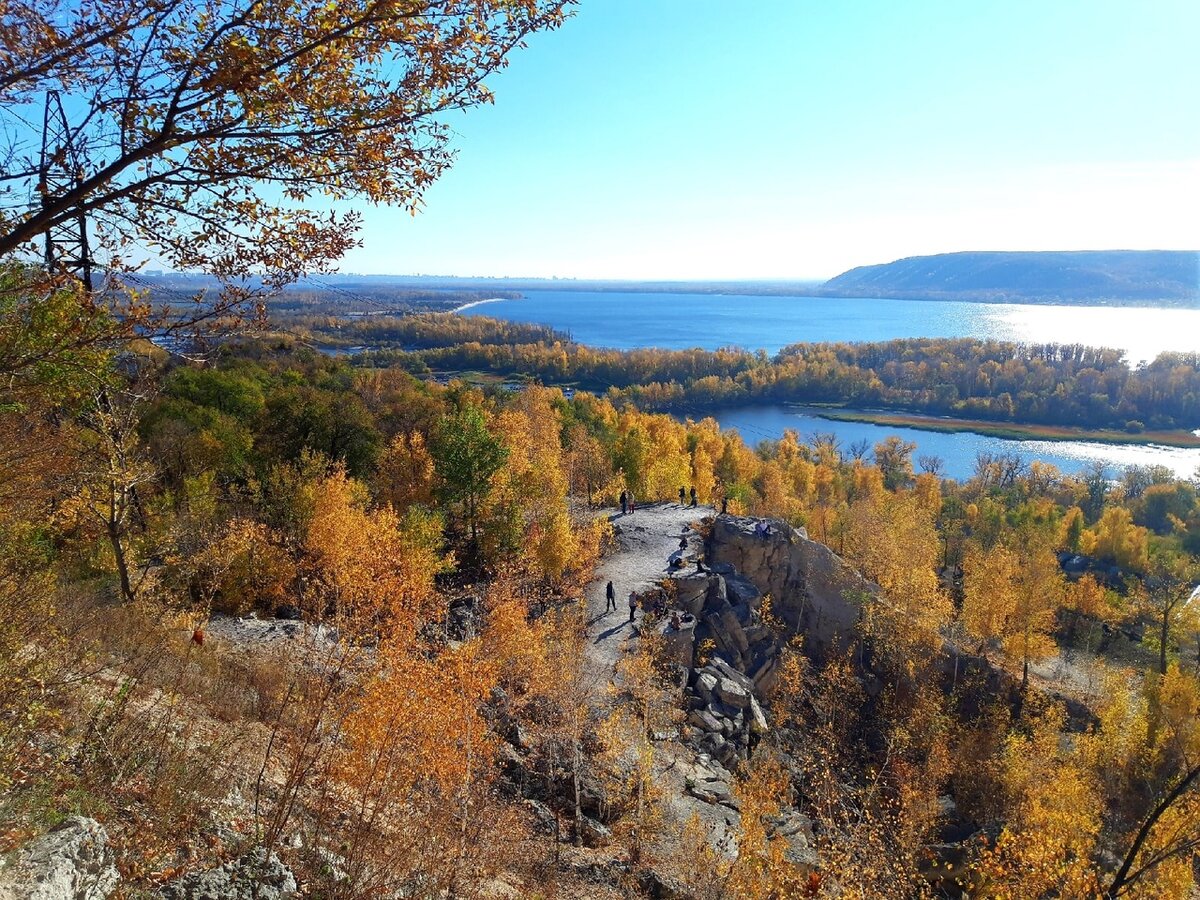 Великая и могучая Волга - жемчужина Самарского края.