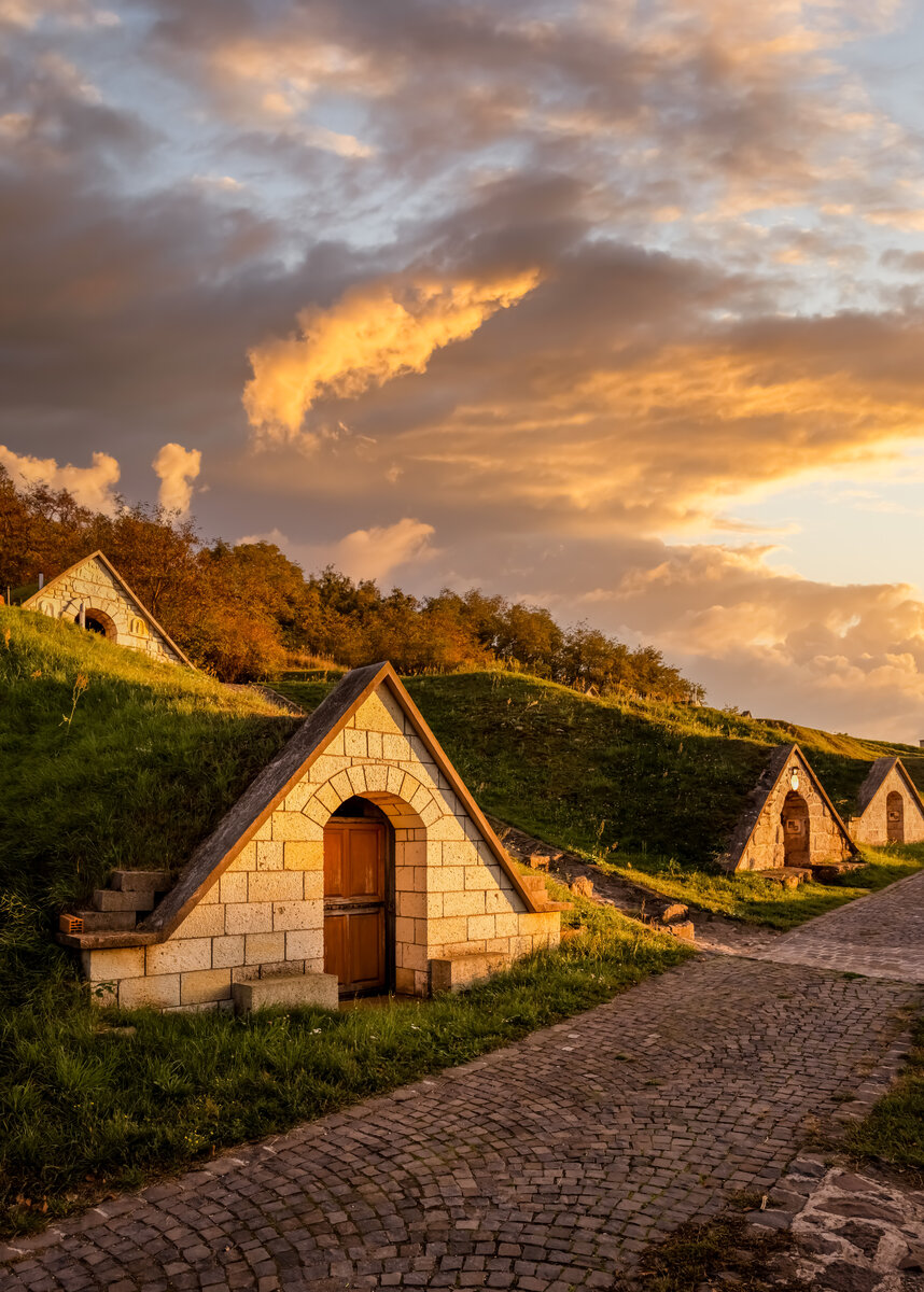  Народная венгерская архитектура | Gombos Hill | 1750-е | Hercegkút, HU