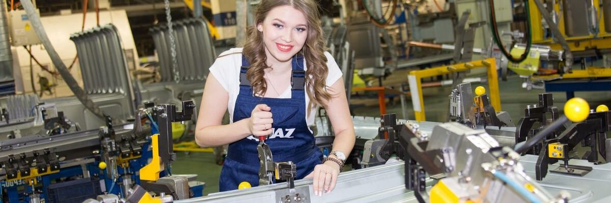 вахта женщины комендант