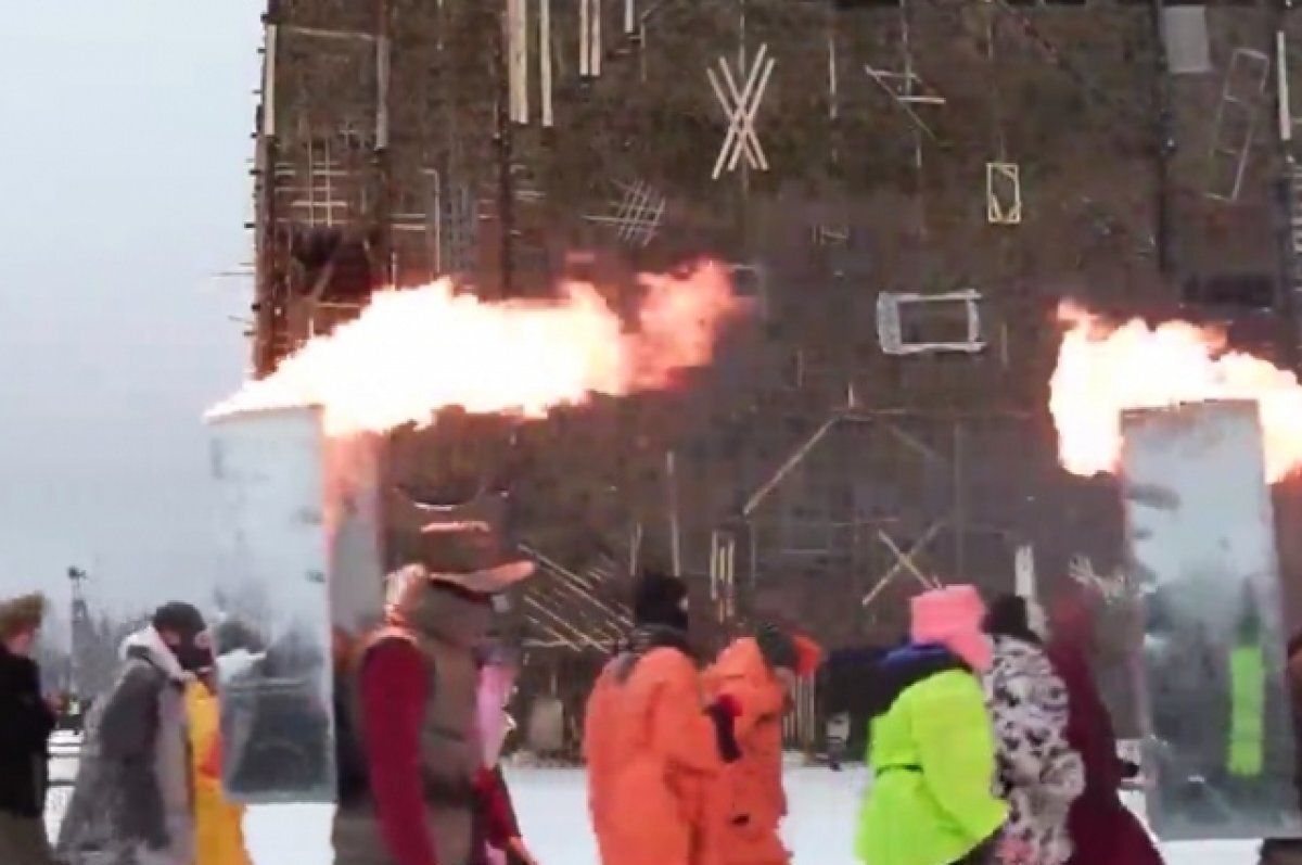    В Калужской области на Масленицу сожгли конструкцию «Четвертая стена»