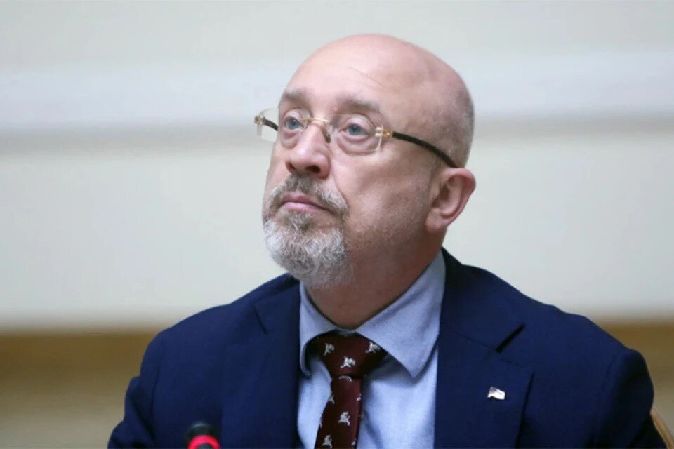     Министр обороны Украины признался, что просил у Деда Мороза истребители  GLOBAL LOOK PRESS