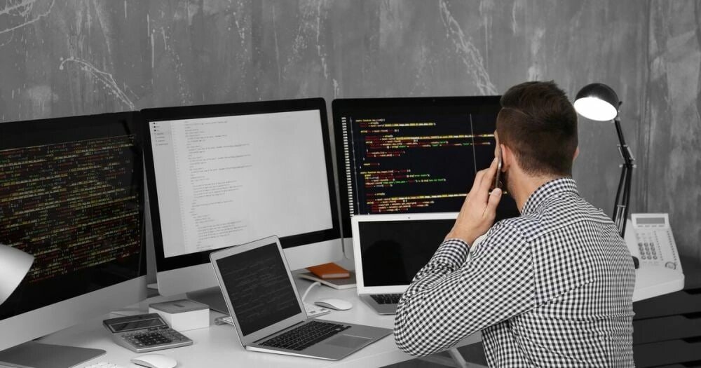 ИТ-специалист за работой