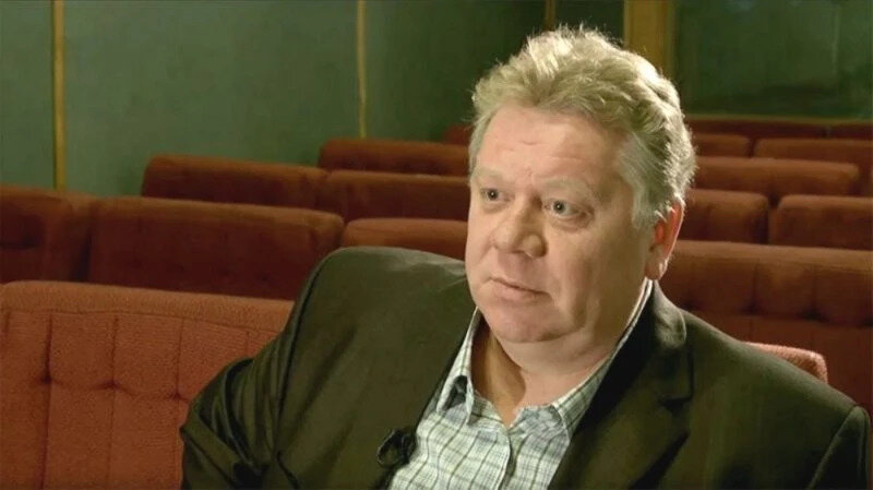 Игорь Лях был известным советским и российским актёром, театральным педагогом. Благодаря обаянию, таланту, убедительной актёрской игре, у него были тысячи поклонников.-4-2