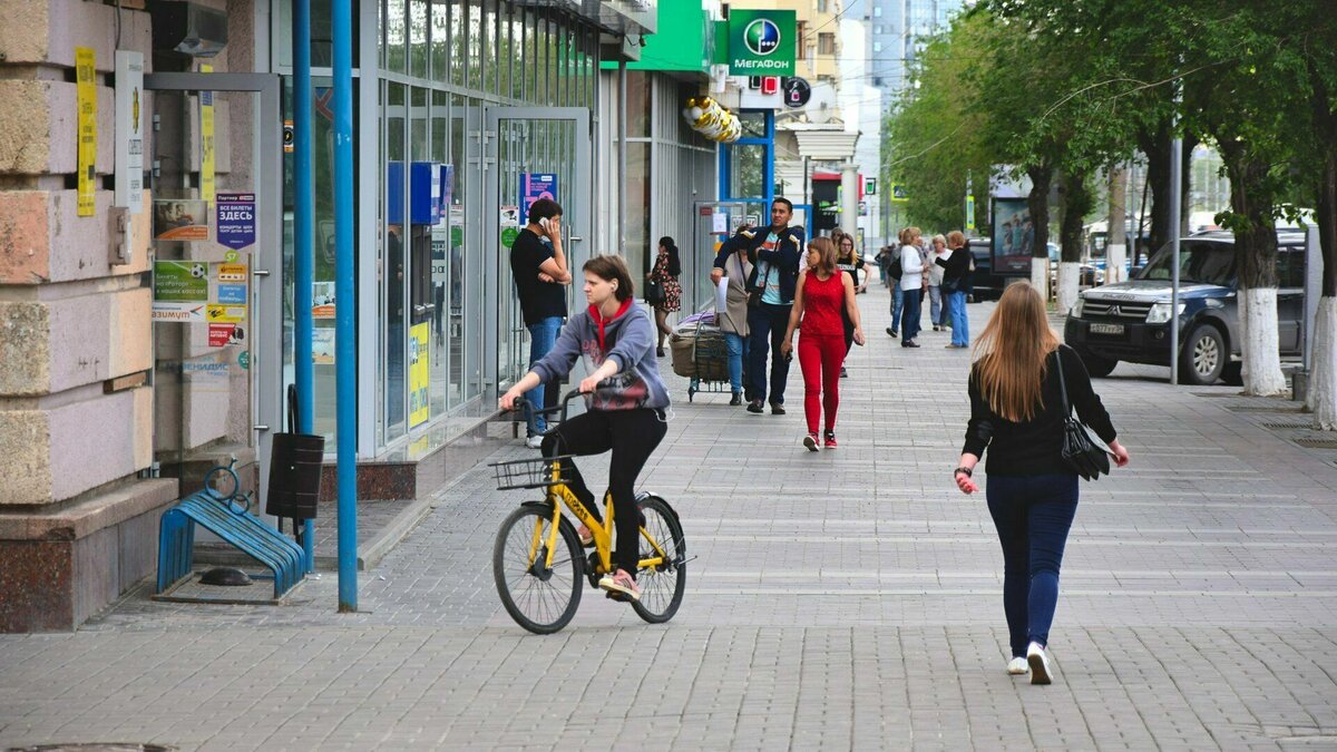     В Росстате обнародовали итоги миграции за 2022 год. Статистика не прибавила региону новых жителей. Число приехавших в Волгоградскую область составило 56 194 человека, а уехавших — 62 609 человек.