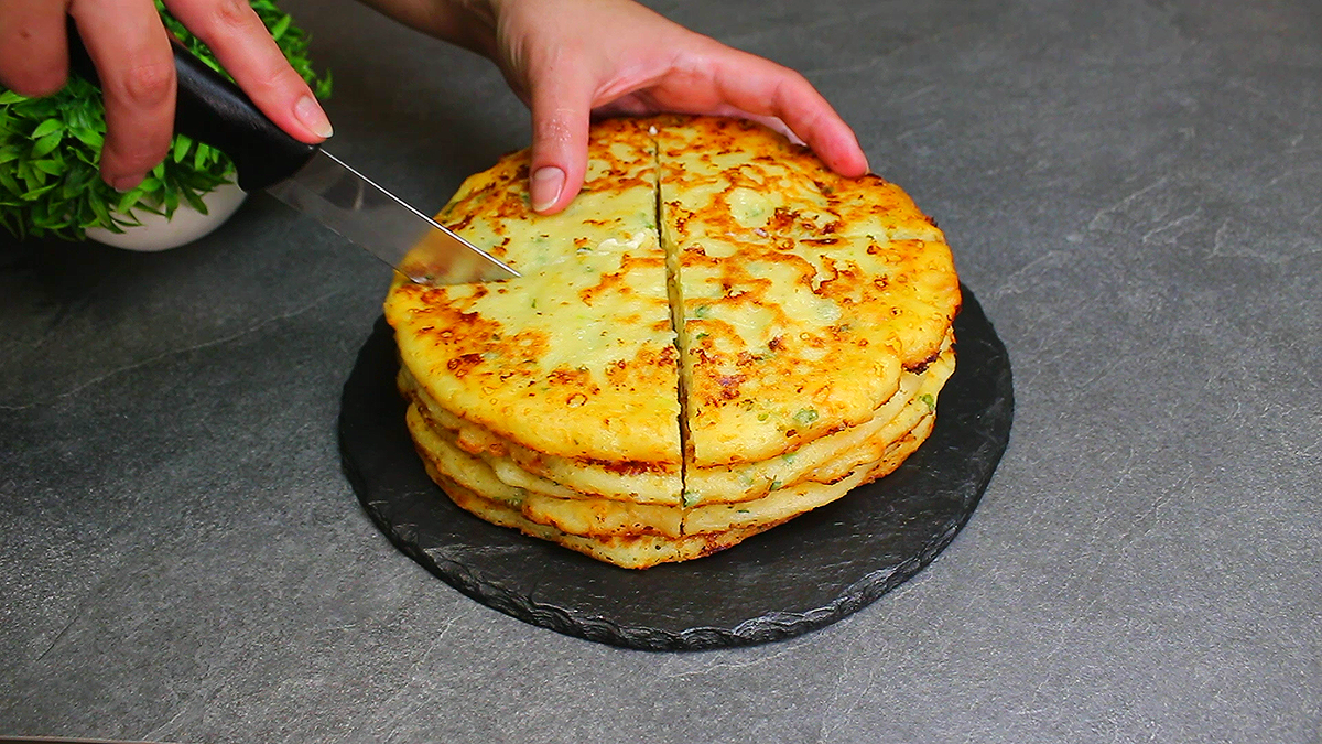 Ленивые хачапури с творогом за 10 минут + выпечка: вкуснейший завтрак на  сковороде | Мастерская идей | Дзен