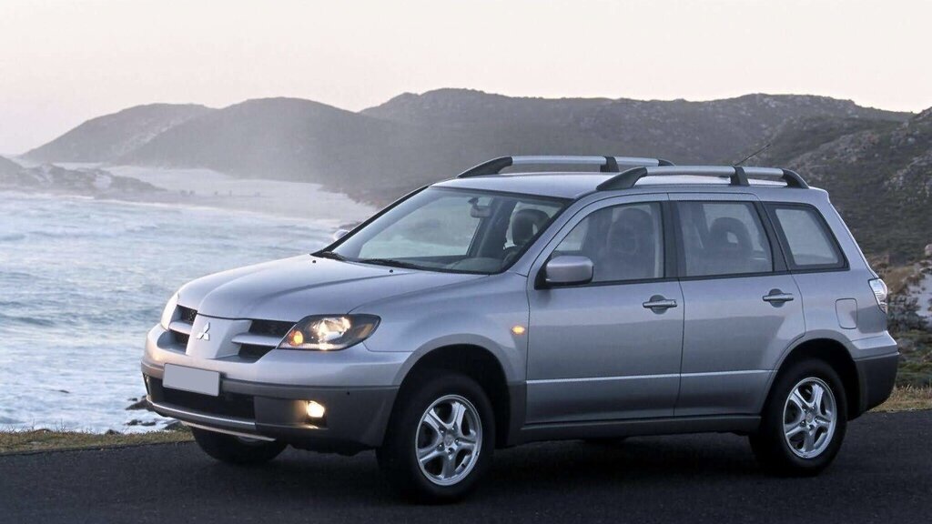 Первое поколение (2001-2006)