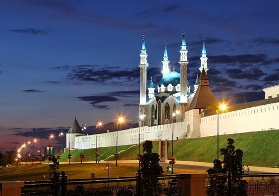 Казанский Кремль в сумерках.