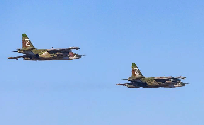 Су-25 — грозное, но старое оружие. Почему легендарному «Грачу» на смену так и не пришел куда более совершенный Су-25Т .