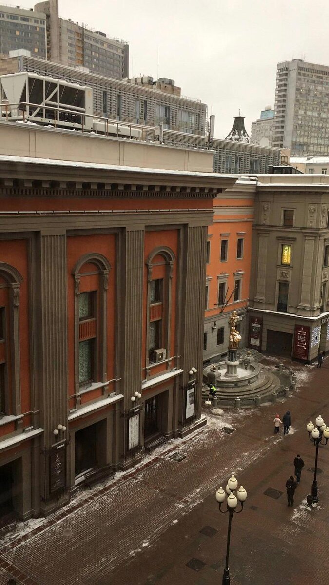 Вид на Театр Вахтангова - еще без памятника Вахтангову