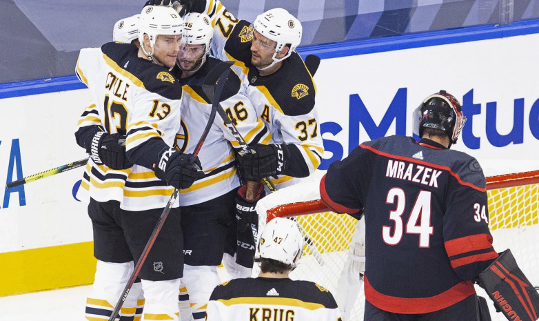 0:1 Койл (Маршан, Крейчи) – 20:14' (5x4)   0:2 Курали (Койл, Макэвой) – 41:16' (4x5)   1:2 Нидеррайтер – 46:30' (5x4)   1:3 Маршан (Крейчи) – 59:29' (en) 
