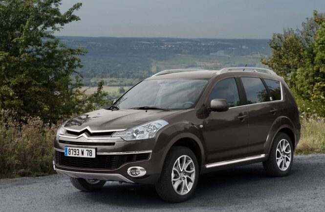 Citroen C-Crosser , фото с сайта www.peugeot-citroen.com.ua