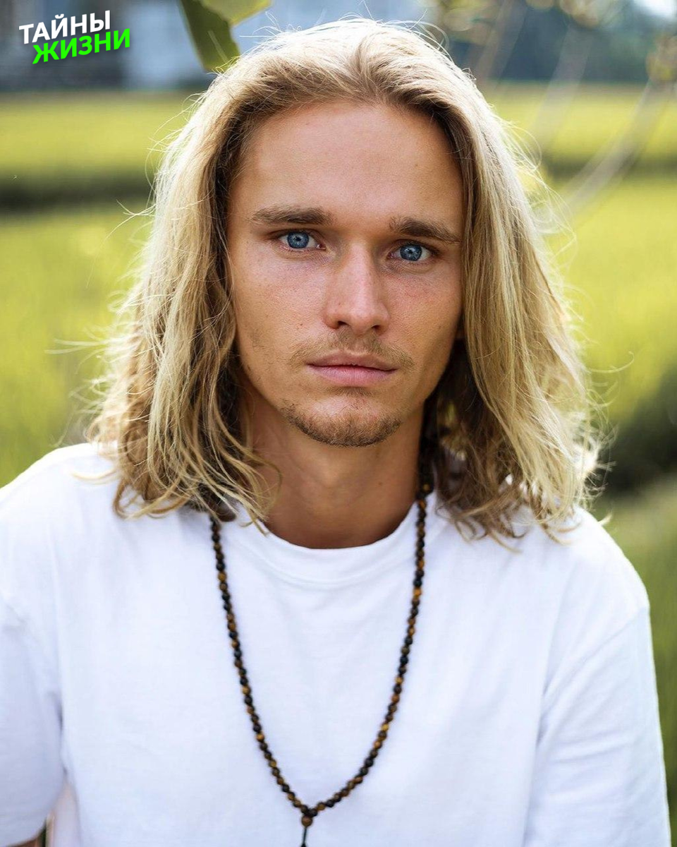 Дмитрий Елистратов "я, как проводник, тот кто зовёт с другой стороны, для того чтобы пройти страх".