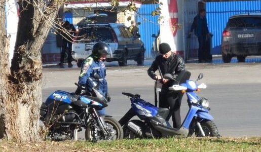 нет шлема - плати таксу и катись)