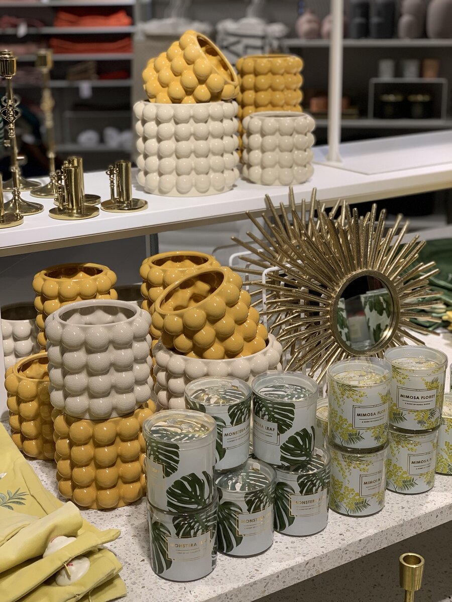 В наших магазинах тоже большой выбор - HM HOME 