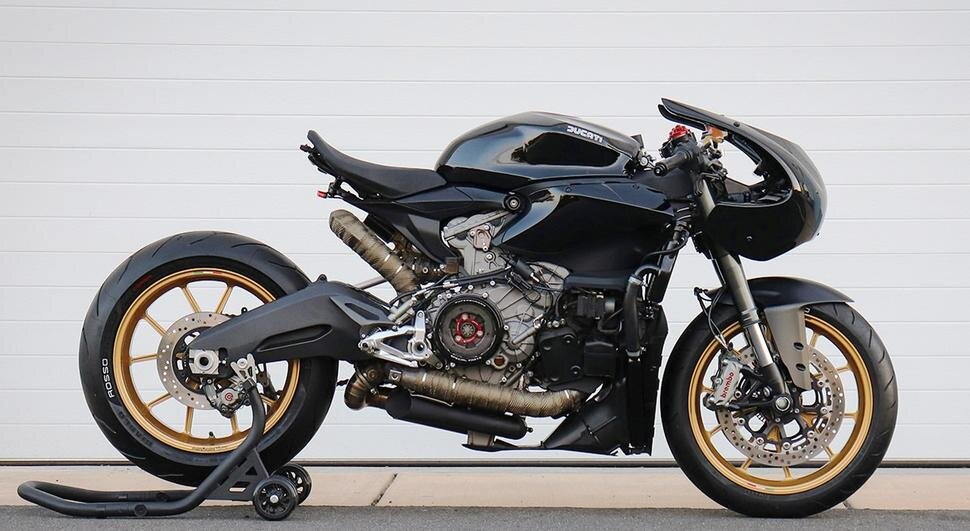 КАСТОМНЫЙ СТРИТФАЙТЕР ИЗ DUCATI PANIGALE1
