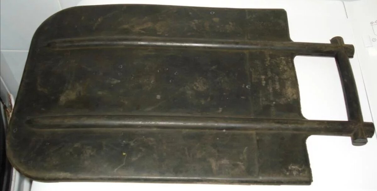 Взято с Яндекс-картинки. Плоское ведро.