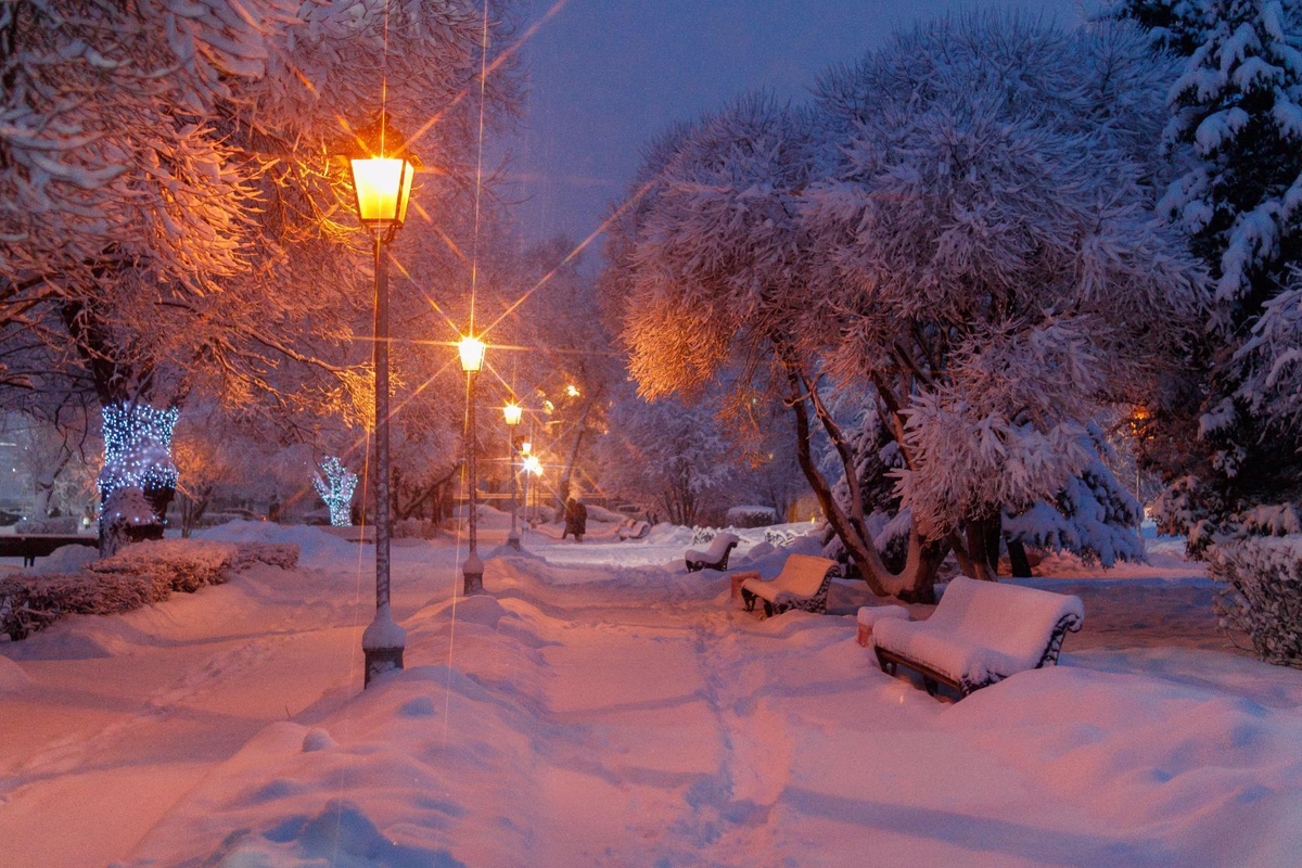 O winter. Снежное утро. Зима картинки. Раннее зимнее утро в Иркутске. Утро зима город фото красивые.