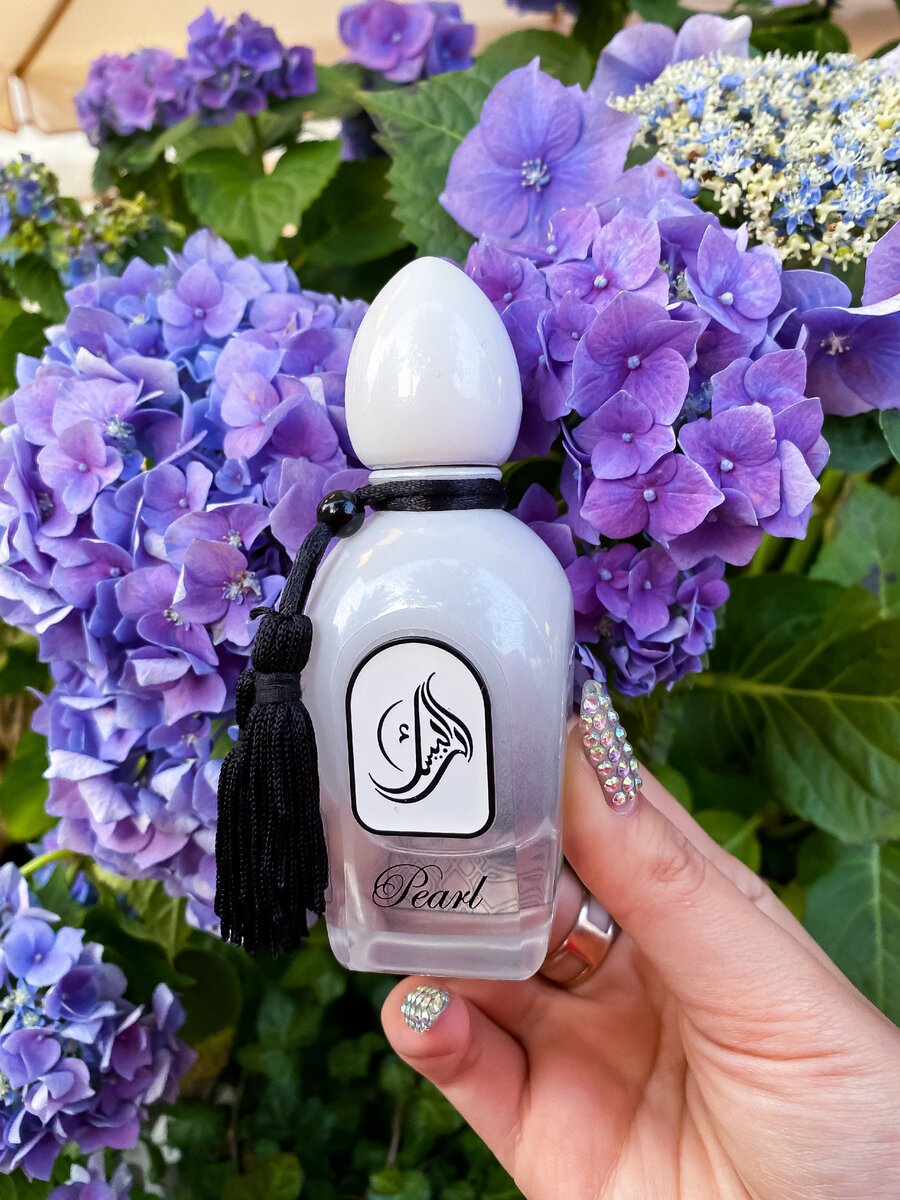 Arabesque Perfumes Pearl пирамида аромата
