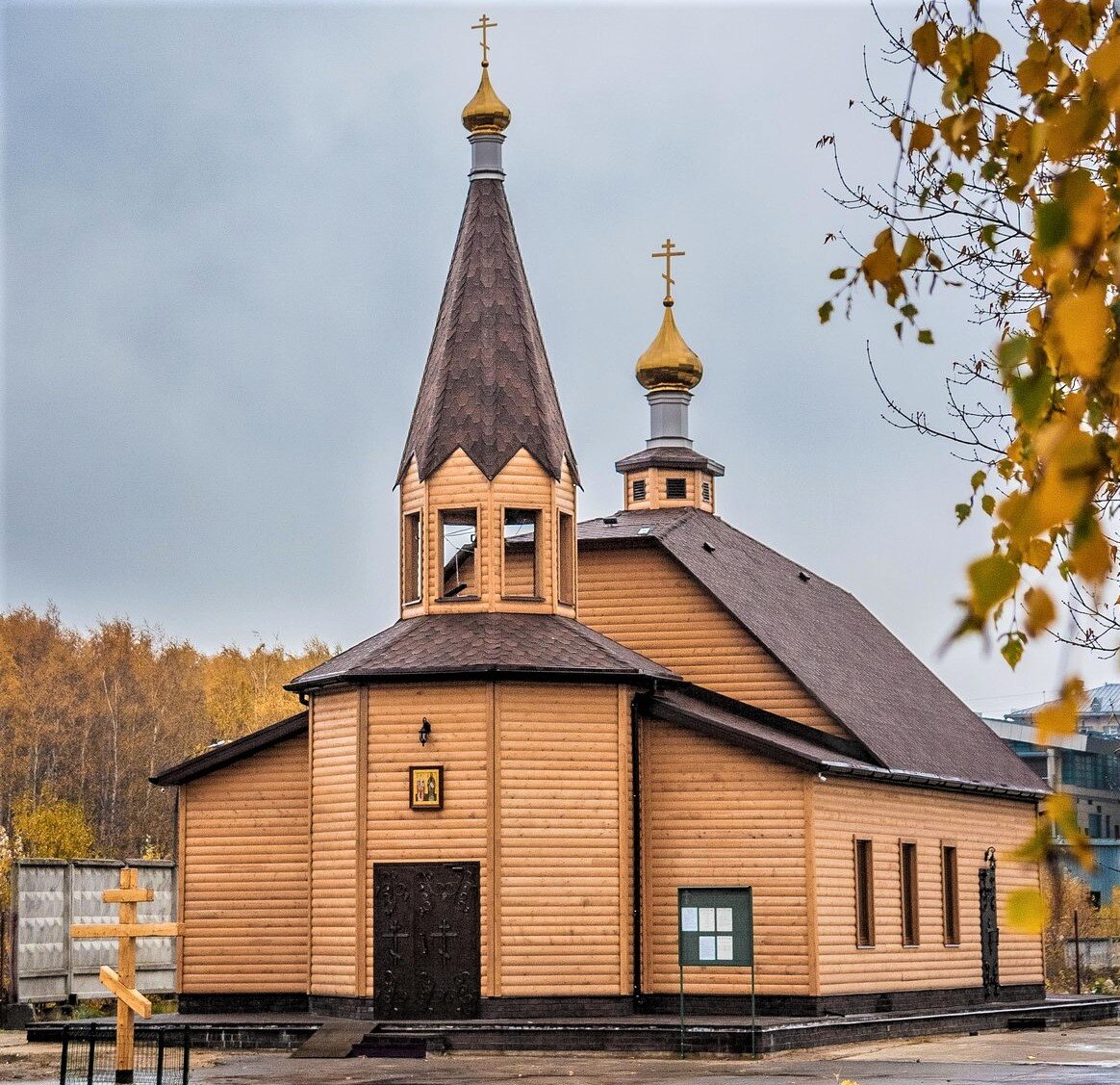 храм в ломоносове