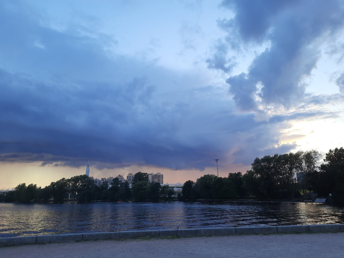 Фоточки все мои, поэтому совсем уж молча не таскайте, плз, укажите источник