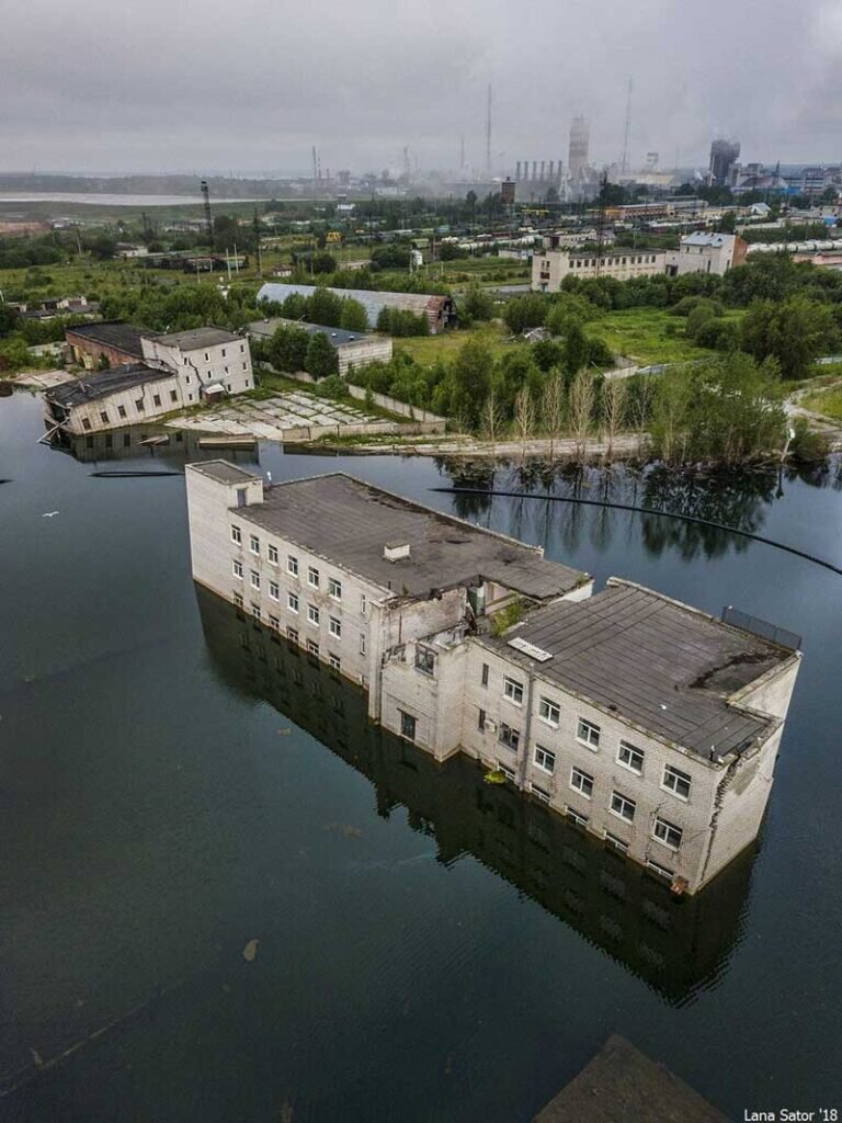 Березники: российский город, проглоченный воронками. Фото: Lana Sator