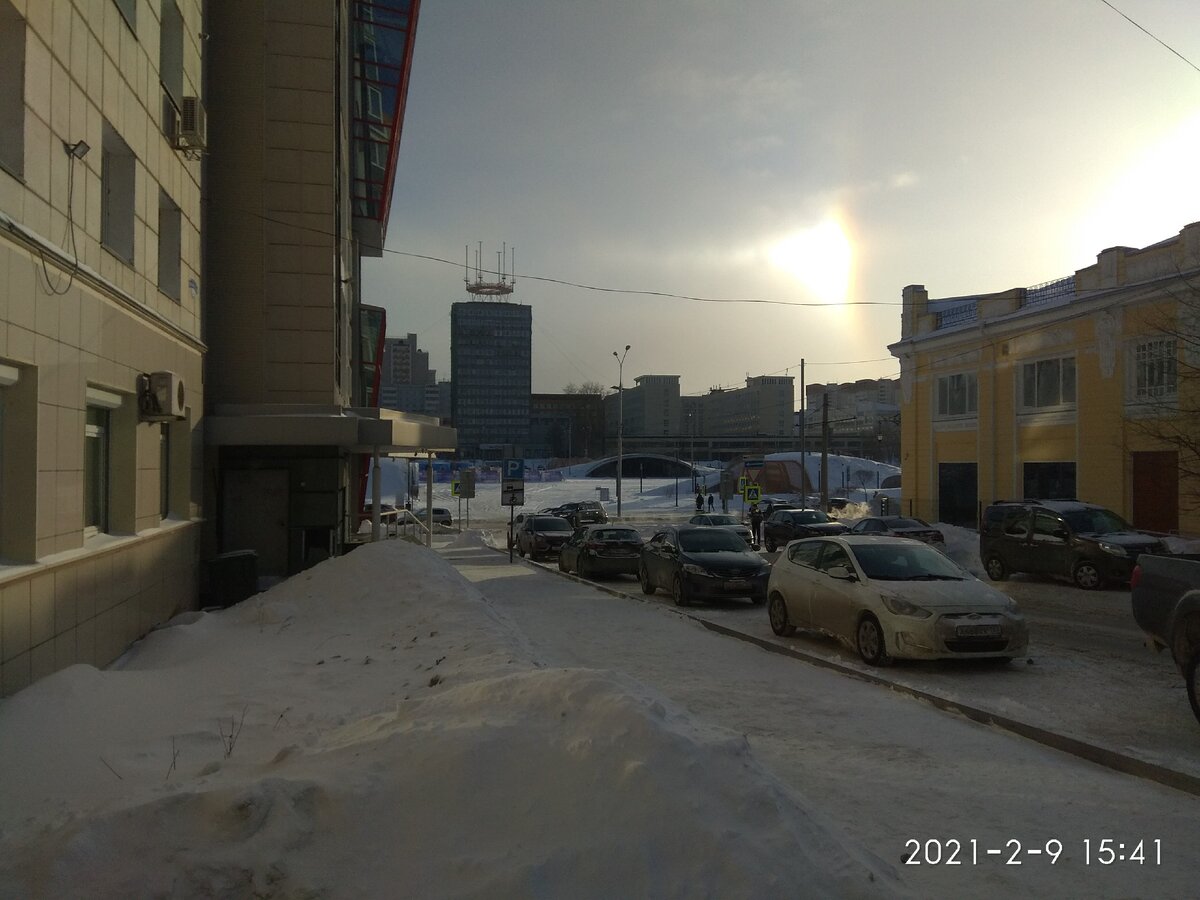 Фото автора. Вид на эспланаду от входа в офис Юрвест.
