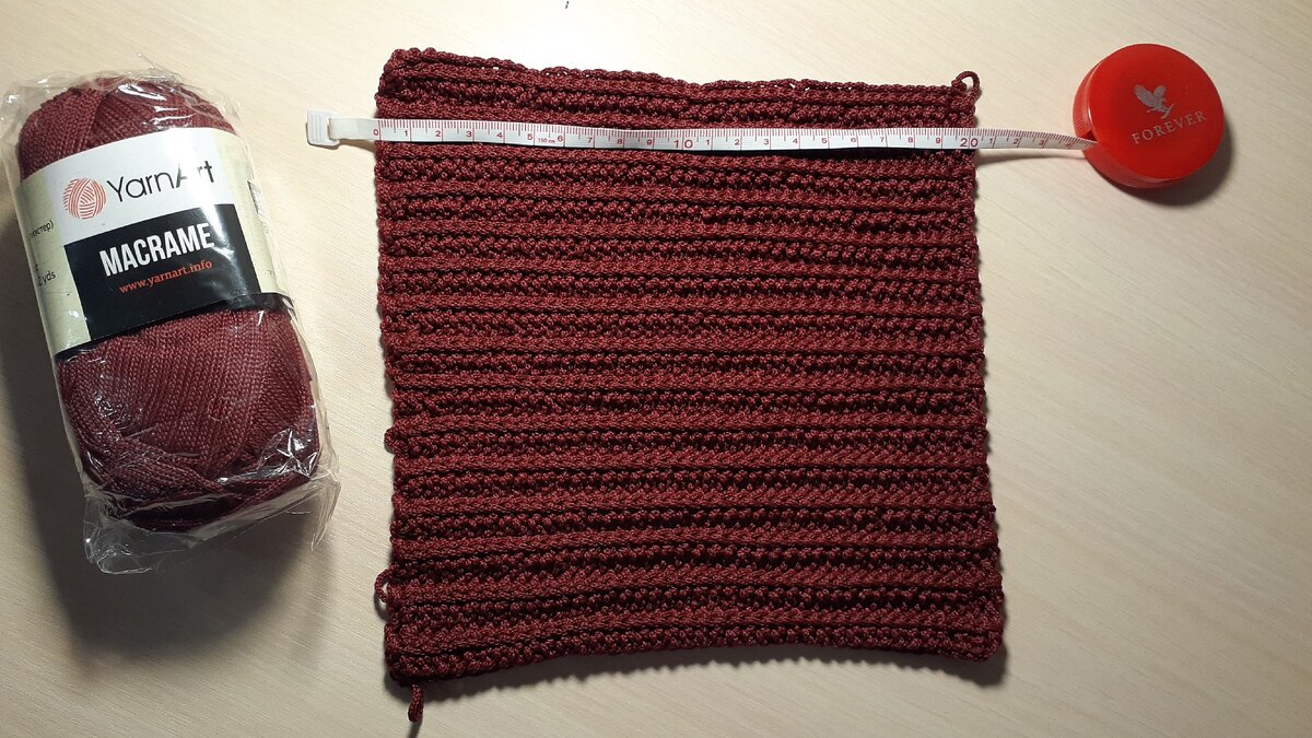 На фото как прямоугольник, на самом деле квадрат.