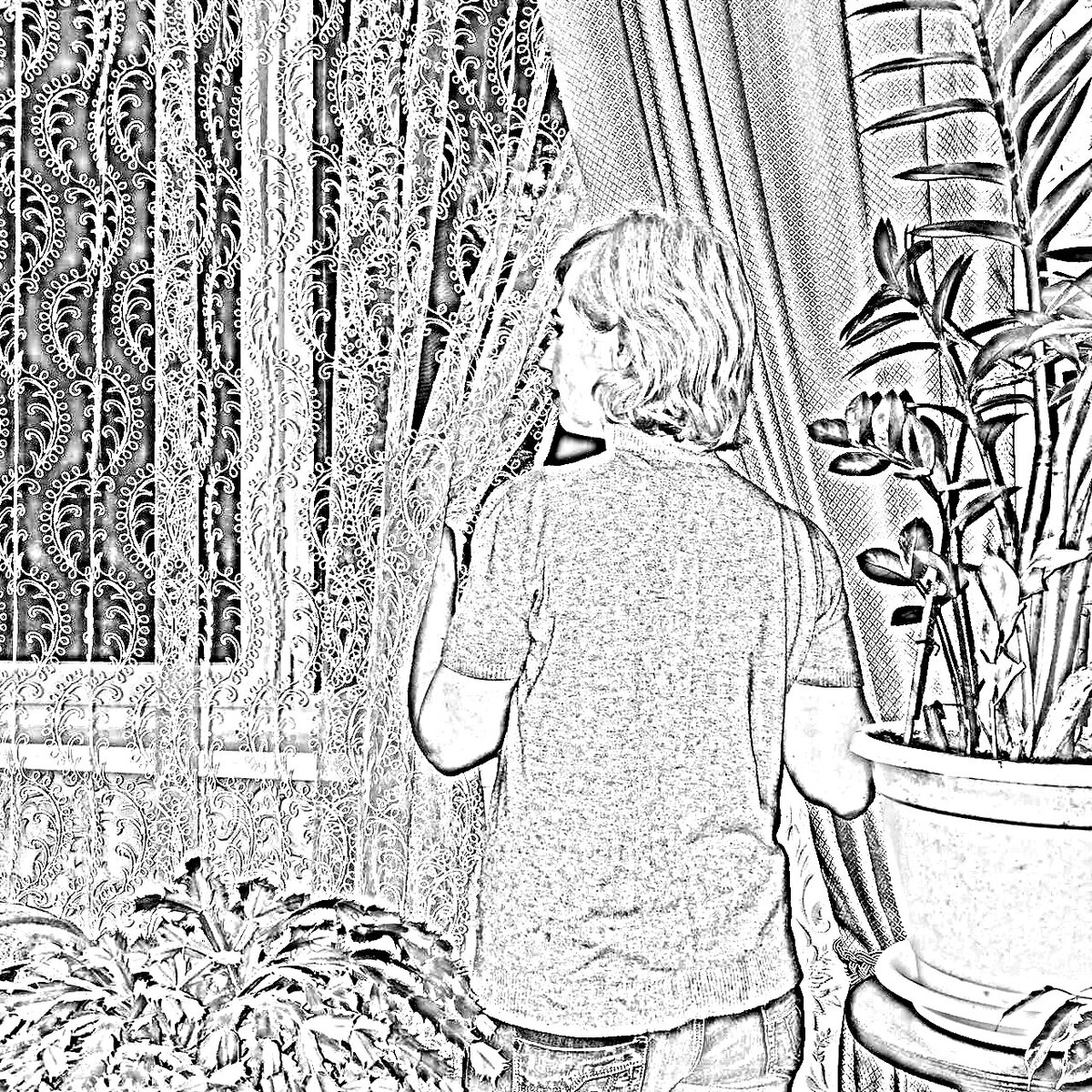 Тайна, это не то , что мы хотим увидеть. Это живет в нас, в нашем сознании, но как его понять, если мысли, словно тяжелые шторы не дают взглянуть глубже  ?!? 