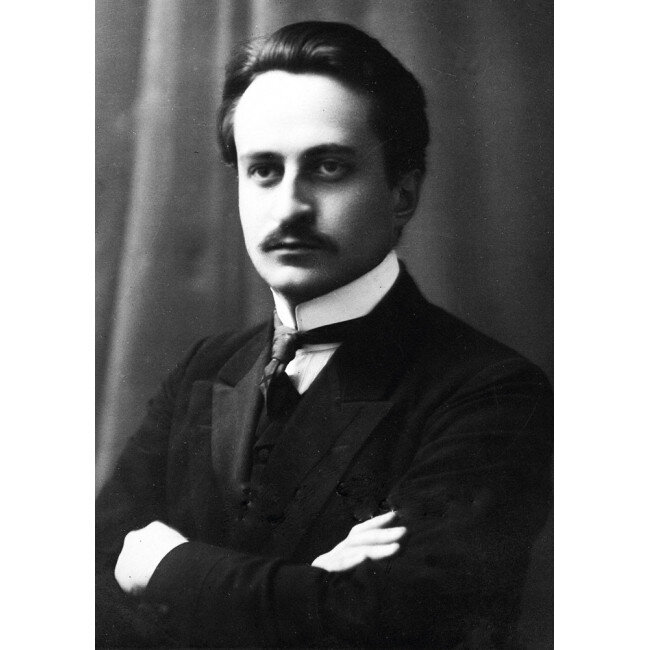 Владимир Алексеевич Пяст (настоящая фамилия Пестовский, 1886—1940), русский поэт-символист, прозаик, литературный критик, переводчик, теоретик литературы, один из биографов поэта Александра Блока, с которым много лет дружил. Фото со свободного доступа Яндекс. Картинки