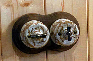 Эти изделия способны не только дополнить существующий интерьер, но и привлечь на себя внимание гостей