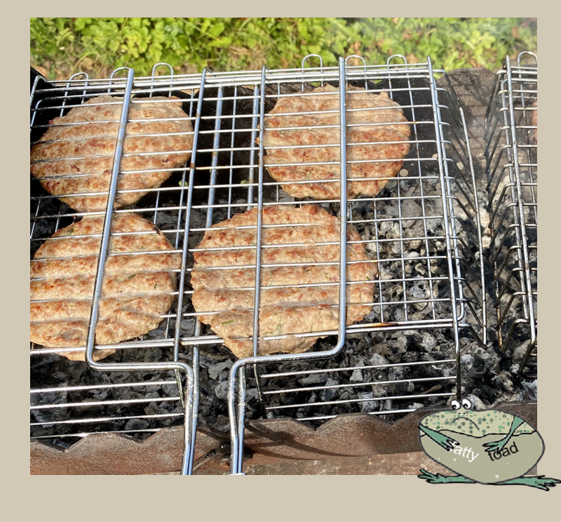 Плюс еще и в том, что жарятся быстрее. Что особенно актуально в плохую погоду!