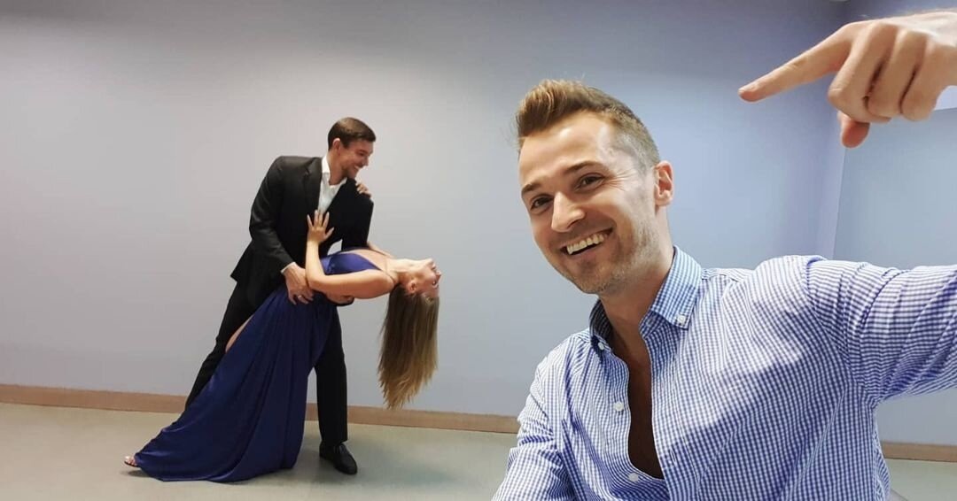 мои молодожены только что закончившие подготовку своего свадебного танца в стиле румба