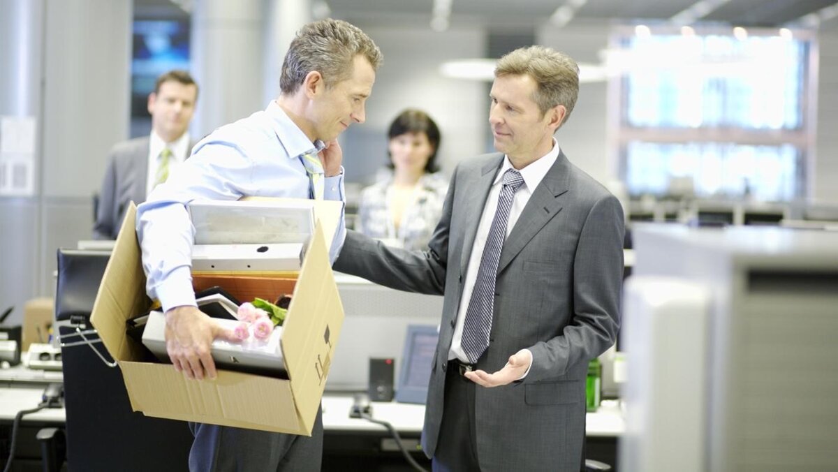 И почему суд решил не восстанавливать меня на работе, а просто изменить дату увольнения?! (Яндекс_Картинки_Скриншот экрана)