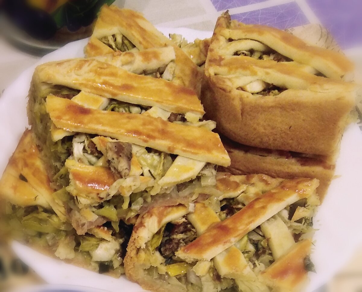 Сладкое печь не хотелось, поэтому пирог )