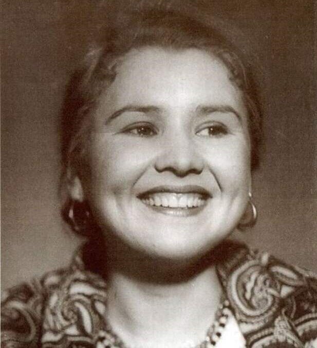 Екатерина Савинова - одна из прекраснейших актрис своего поколения, наряду с Натальей Варлей и Натальей Селезнёвой