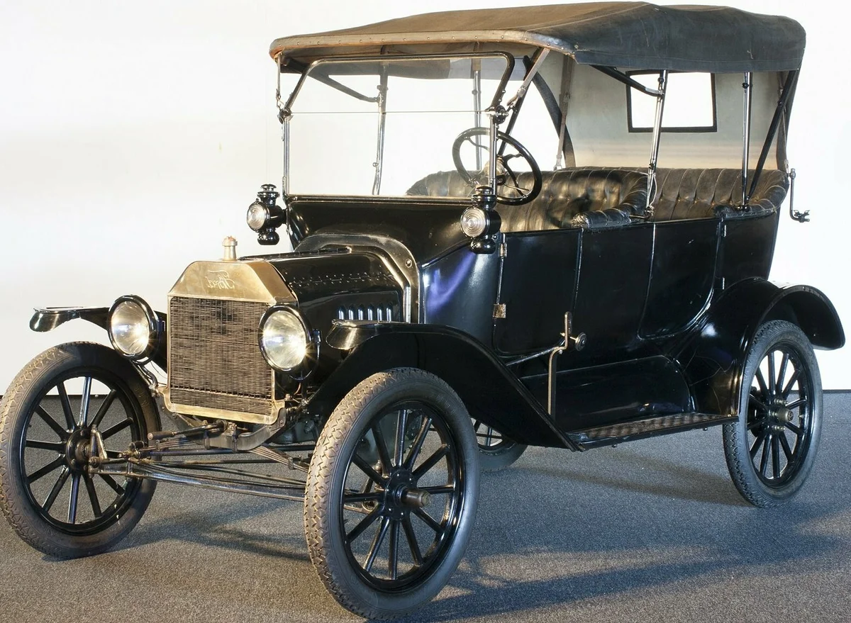 Машины 1 22. Форд модель т 1908.