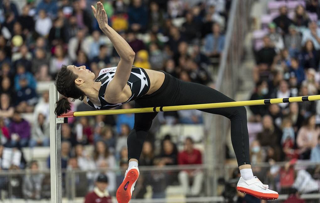 Мария Ласицкене выступает в прыжках в высоту.                            фото: картинки  яндекса.