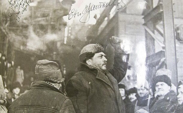 Евгений Матвеев - испольнитель главной роли в фильме "Сохранившие огонь"