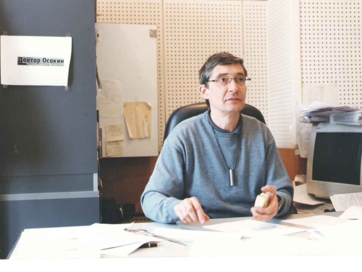 Фото из архива автора                                                                Подготовка к выходу в эфир