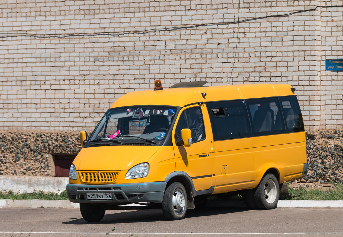 ГАЗ-322121 (2006 — 2010 г. в.). Автор фото: ESDI. Источник — fotobus.msk.ru