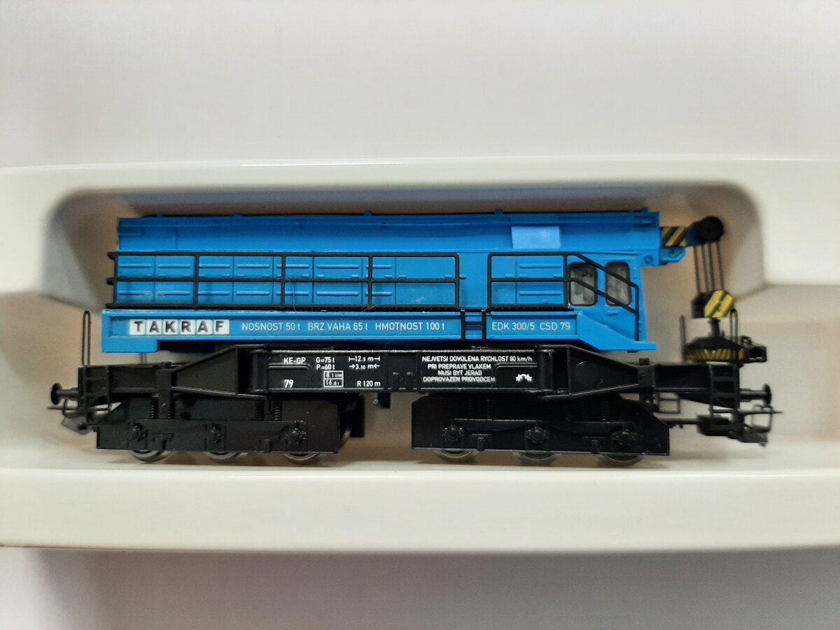 Модель чехословацкой версии крана ЕДК300/5