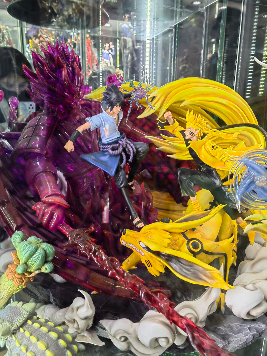 (Все фото автора) Огромные и дорогие статуэтки, пока что я не решаюсь такие покупать)))