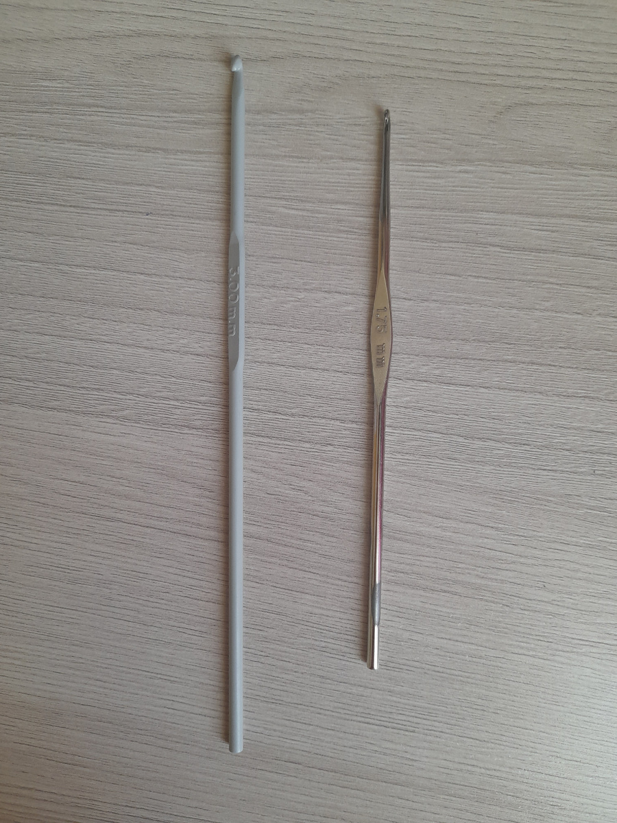 Нам понадобятся крючки 1,75 и 3,00 мм